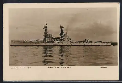 AK Kriegsschiff HMS St. Vincent auf See