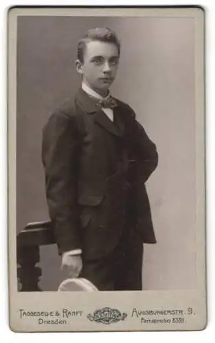 Fotografie Taggeselle & Ranft, Dresden, Augsburgerstr. 9, Porträt eines jungen Mannes