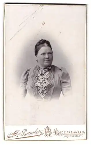 Fotografie Alb. Bamberg, Breslau, Moltkestr. 14, Porträt einer Dame