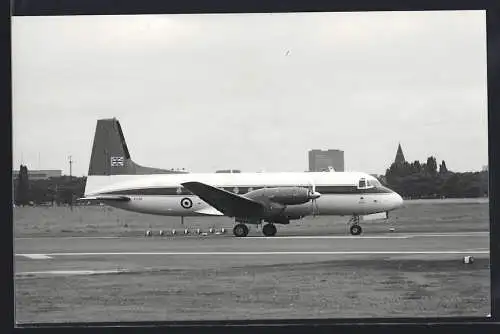 Fotografie Flugzeug Hawker Siddeley XS789 der RAF auf dem Flughafen Berlin-Tempelhof