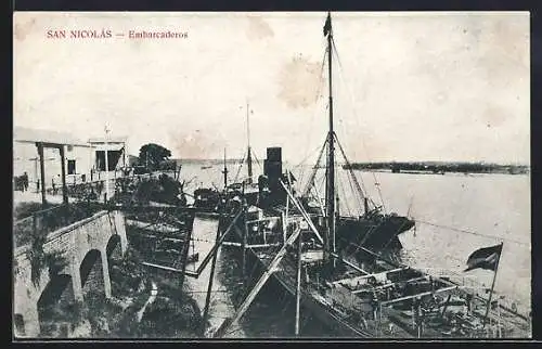 AK San Nicolas, Embarcaderos