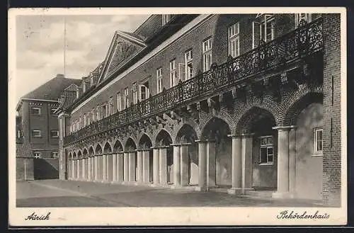 AK Aurich / Ostfriesland, Behördenhaus, Ansicht von der Strasse
