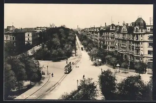 AK Augsburg, Kaiserstrasse, Kreuzung mit Strassenbahn aus der Vogelschau