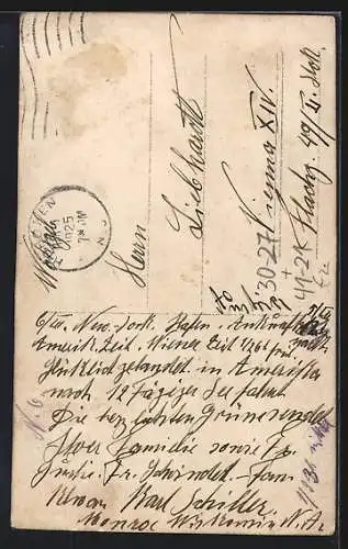 Foto-AK Matrose in Uniform vor gemaltem Hintergrund mit Kriegsschiff