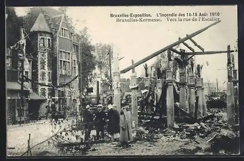 AK Bruxelles, Exposition 1910, L`Incendie, Vers la rue de l`Escalier