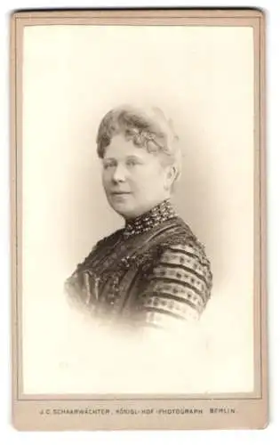 Fotografie J. C. Schaarwächter, Berlin, Leipziger Str. 130, Porträt einer Dame