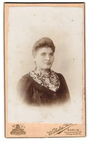 Fotografie Wilhelm Stein, Berlin, Chausseestrasse 66, Porträt einer Dame