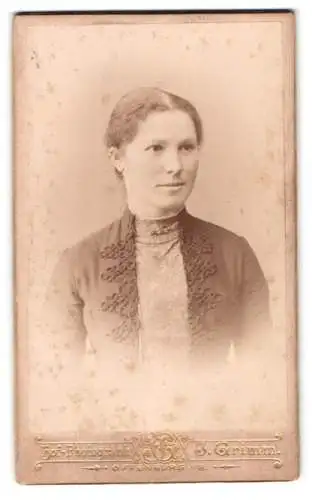 Fotografie Julius Grimm, Offenburg, Bildnis einer Dame