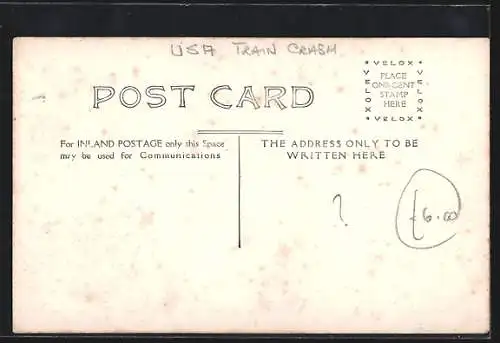 Foto-AK Eisenbahnkatastrophe, entgleiste und zerstörte Züge