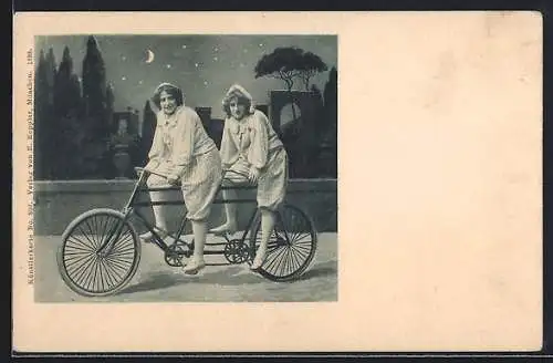 AK Damen auf einem Tandem-Fahrrad