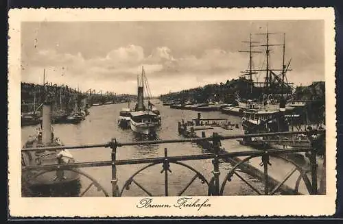 AK Bremen, Freihafen mit Dampfern