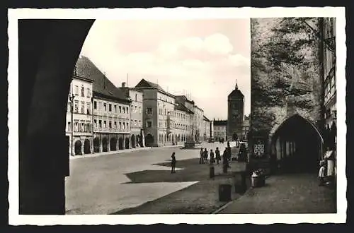 AK Neuötting, Ludwigstrasse mit Passanten