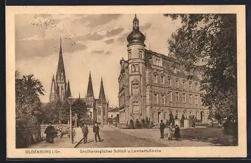AK Oldenburg i. Gr., Grossherzogliches Schloss mit Blick auf die Lambertikirche