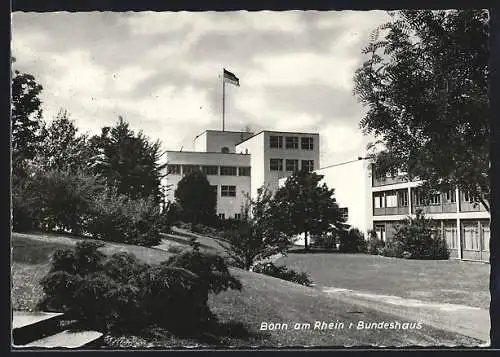 AK Bonn am Rhein, Bundeshaus mit Gartenanlage