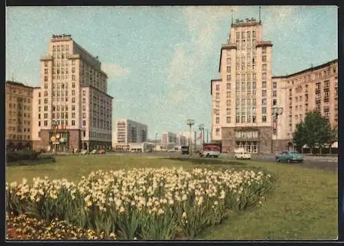 AK Berlin, Straussberger Platz mit Blick in die Karl-Marx-Allee