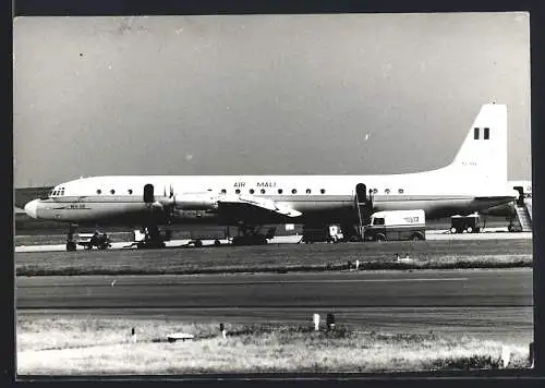 Fotografie Flugzeug Iljuschin Il-18 TZ-ABE der Air Mali
