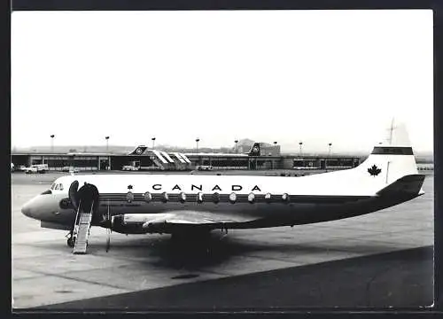 Fotografie Flugzeug Zweimotoriger Niederdecker CF-DTA Department of Transportation Canada