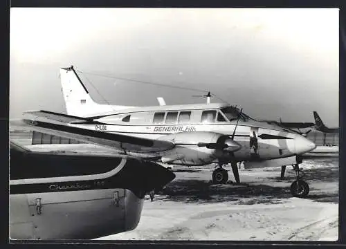 Fotografie Flugzeug Zweimotoriger Niederdecker D-ILGE der General Air