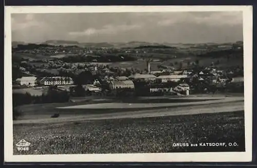 AK Katsdorf /O. Ö., Ortsansicht vom Feld aus