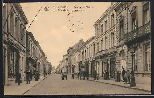 AK St. Nicolas, Boutiques dans la rue de la Station