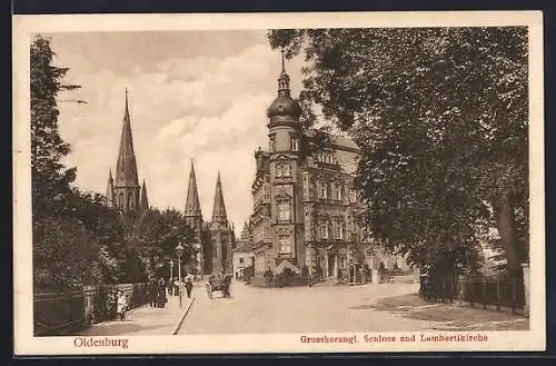AK Oldenburg / O., Ansicht vom Grossherzogl. Schloss mit der Lambertikirche