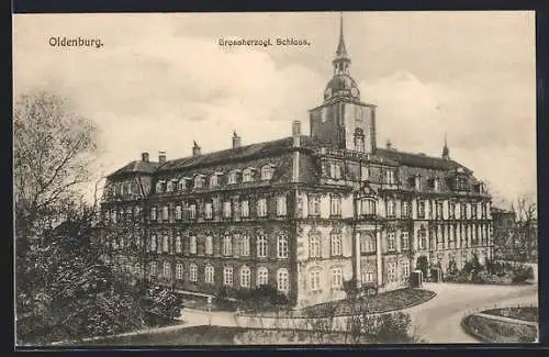 AK Oldenburg / O., Grossherzogliches Schloss mit Vorplatzanlagen