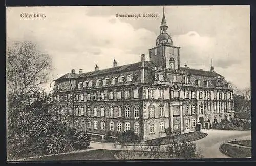 AK Oldenburg / O., Grossherzogliches Schloss mit Vorplatzanlagen