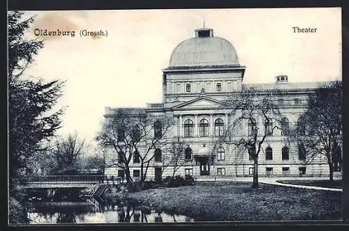 AK Oldenburg / O., Theater und Gartenanlage mit Gewässer und Brücke
