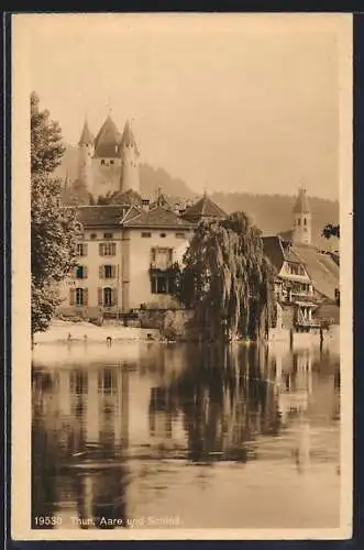 AK Thun, Aare und Schloss, Spiegelungen auf Wasser