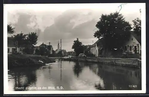 AK Göpfritz a. d. Wild, Strassenpartie mit Kanal