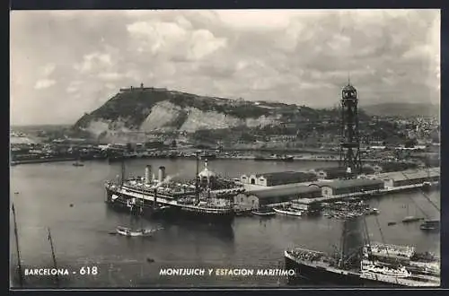 AK Barcelona, Montjuich y Estacion Maritimo, Dampfer an der Landungsstelle, Hafen, Boote