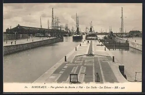 AK Bordeaux, vue générale du Bassin à Flot, les docks, les écluses, Hafen