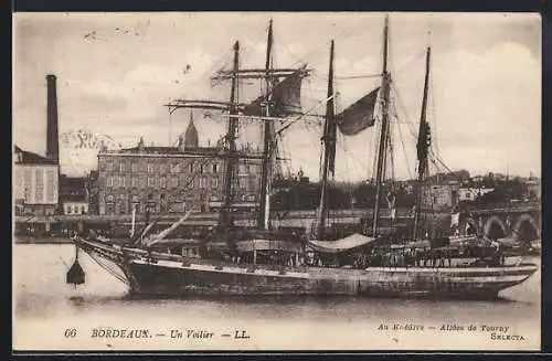 AK Bordeaux, Un Voilier