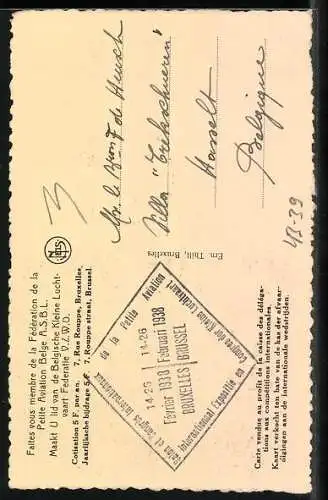 AK Mann präsentiert sein Modellflugzeug, Modellbau