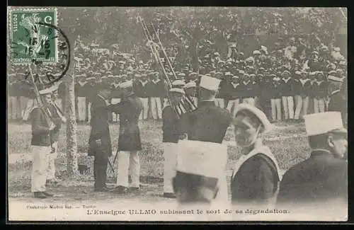 AK L`Enseigne Ullmo subissant le sort de sa degradation
