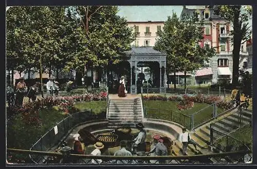 AK Bad Kissingen, Menschen am Maxbrunnen