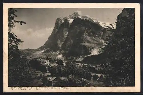 AK Grindelwald, Ortsansicht mit Blick auf das Wetterhorn