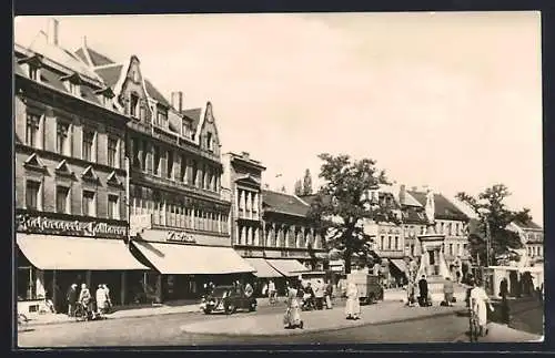 AK Schönebeck /Elbe, Platz der Deutsch-Sowjetischen Freundschaft mit Geschäften