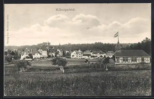 AK Königsfeld / Baden, Ortsansicht mit Pavillon und Flagge
