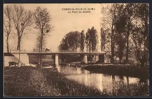 AK Combs-la-Ville /S.-et-M., Le Pont du Diable et paysage fluvial paisible