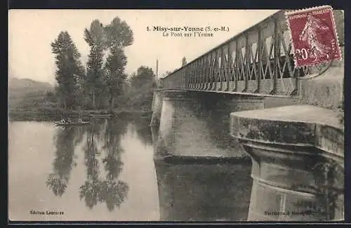 AK Misy-sur-Yonne /S.-et-M., Le Pont sur l`Yonne