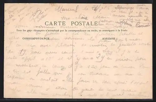 AK Mareuil-sur-Ourcq, L`Écluse et vue sur l`église et le pont en arrière-plan