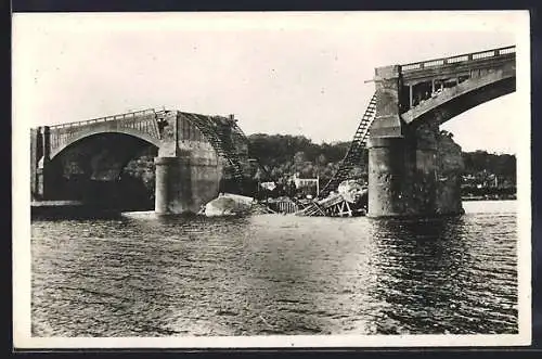 AK Melun /S.-et-M., Le Pont de Mée, Août 1944