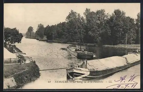AK Nemours, Le Long du de la Passerelle
