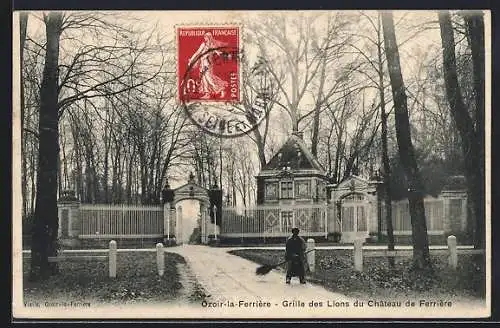 AK Ozoir-la-Ferrière, Grille des Lions du Château de Ferrière