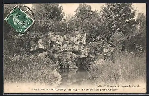 AK Ozouer-le-Voulgis /S.-et-M., Le Rocher du grand Château