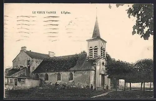 AK Vaires, L`Église du Vaires et ses environs verdoyants