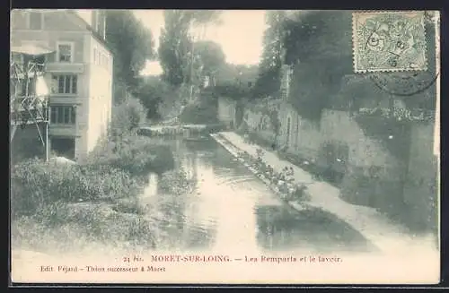 AK Moret-sur-Loing, Les Remparts et le lavoir