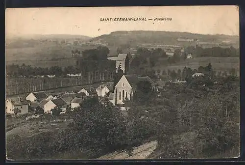 AK Saint-Germain-Laval, Panorama du village avec église et paysage environnant