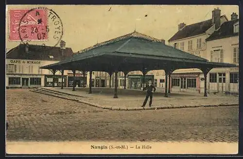 AK Nangis /S.-et-M., La Halle